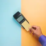 Furti con Pos contactless tra la folla: rischio reale o allarme eccessivo?