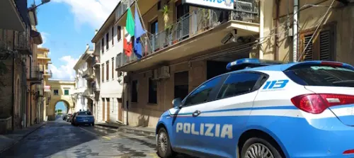 Sant’Agata di Militello, divieto di avvicinamento con braccialetto elettronico per stalking